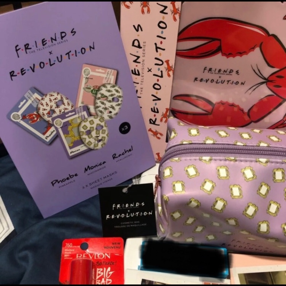 REVOLUTION X FRIENDS SHOW MAKEUP 11 ITEMS all new - Picture 4 of 8